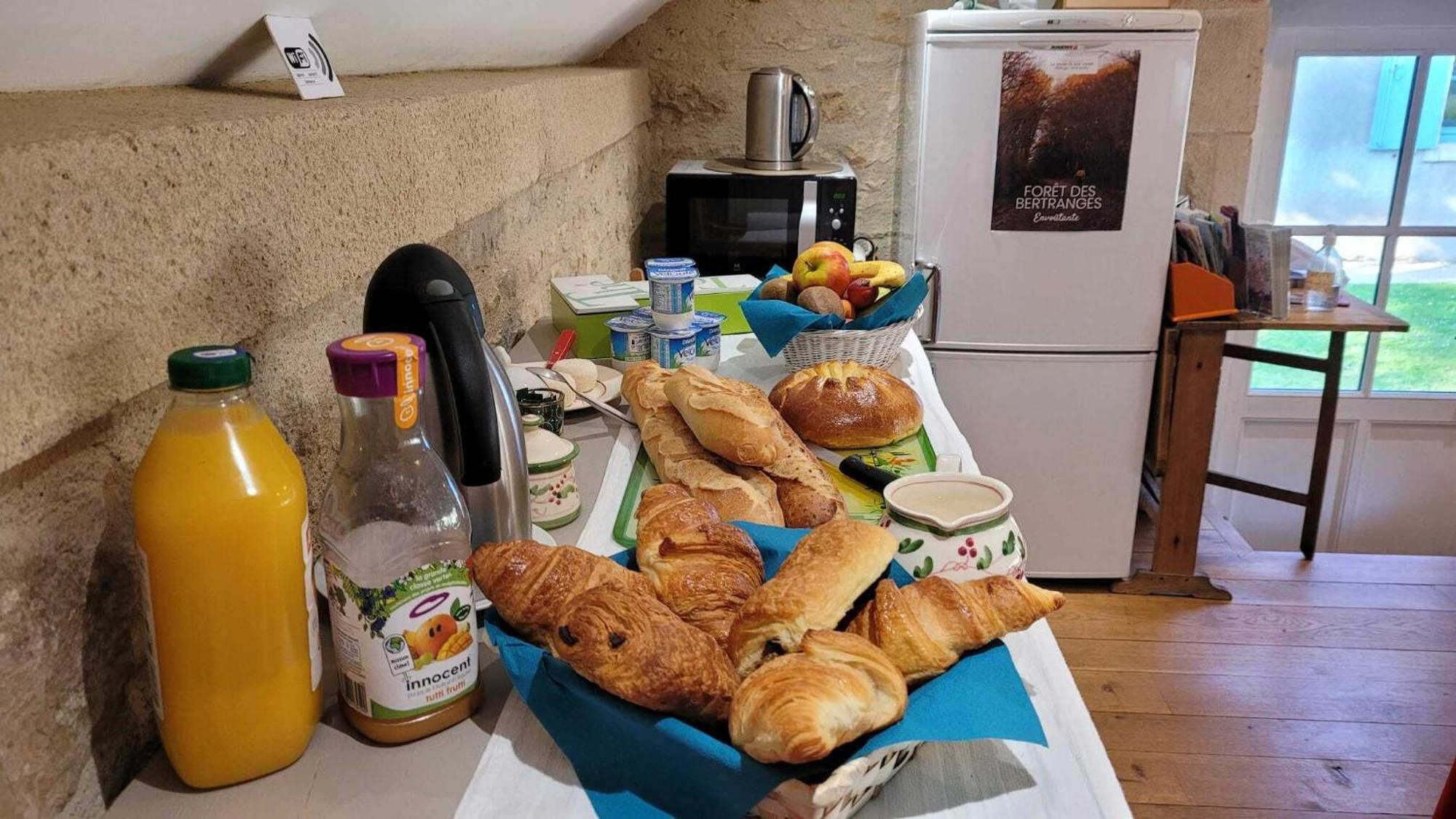 La Cuvellerie Hotell Narcy Eksteriør bilde